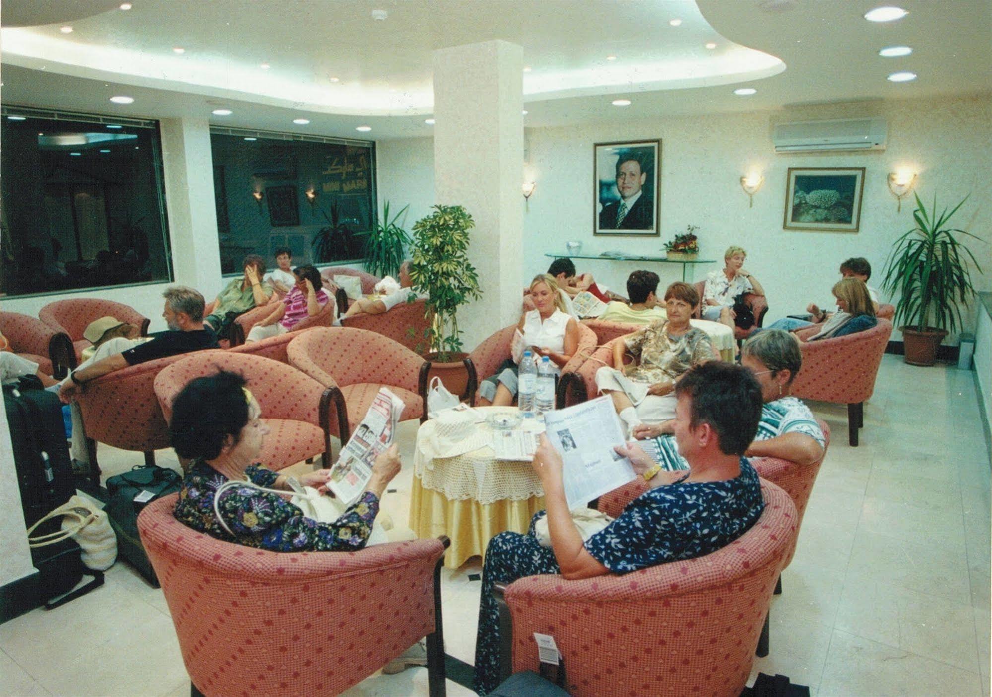 得维克1号酒店 亚喀巴 外观 照片